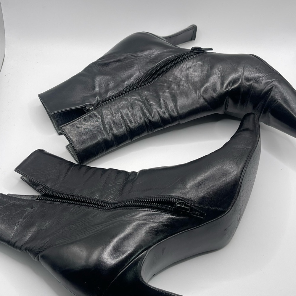 Stuart Weitzman | Black Leather Zip-up Heel Boots | 6 - Picture 4 of 16